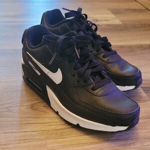 Nike Classic Black and White Air Max